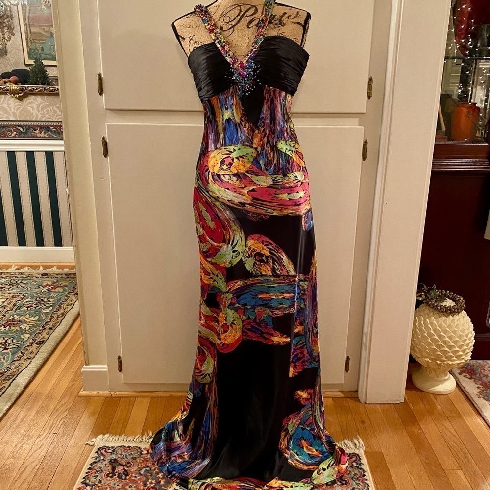 Hailey Logan by Adrianna Papell Cutout Abstract Print Silky Beaded Gown Womens 4